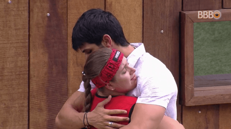 BBB18: Após perder prova da comida, Patrícia cai no choro