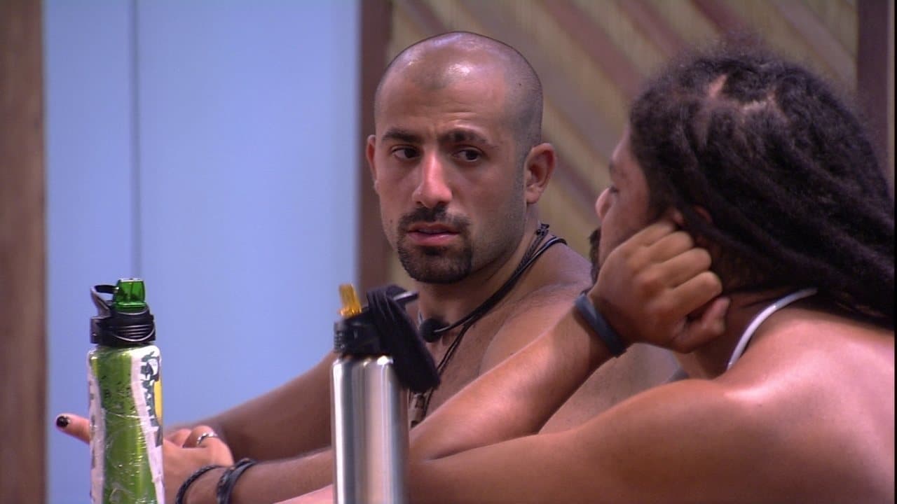 Viegas e Kaysar no BBB18 (Foto: Reprodução) Viegas e Kaysar no BBB18 (Foto: Reprodução)