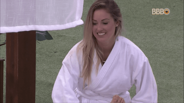 Rainha das frases motivacionais, Jéssica vira meme após voltar do paredão