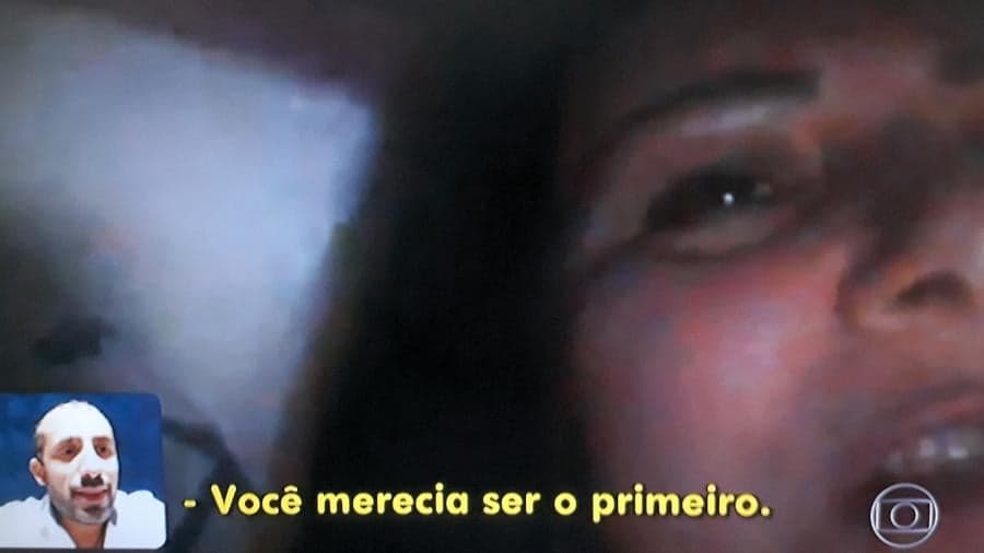 Kaysar conversa com sua mãe pela internet (Foto: Reprodução) Kaysar conversa com sua mãe pela internet (Foto: Reprodução)