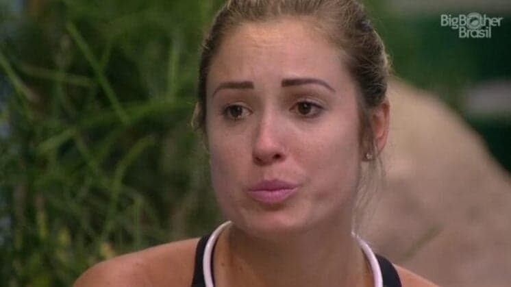 BBB18: Jéssica cai no choro em conversa com Ana Clara e tenta justificar voto