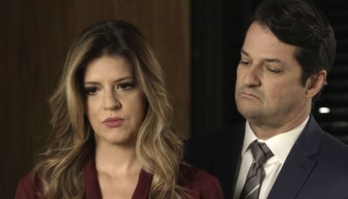 Marcelo Serrado e Mariana Santos em cena de Pega Pega. (Foto: Divulgação/GShow) Marcelo Serrado e Mariana Santos em cena de Pega Pega. (Foto: Divulgação/GShow)