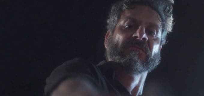 Onde Nascem os Fortes: Pedro coloca arma na cabeça de Simplício e fica na mira de Maria