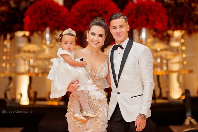 Coutinho, Aine e a filha do casal (Foto: Reprodução) Coutinho, Aine e a filha do casal (Foto: Reprodução)
