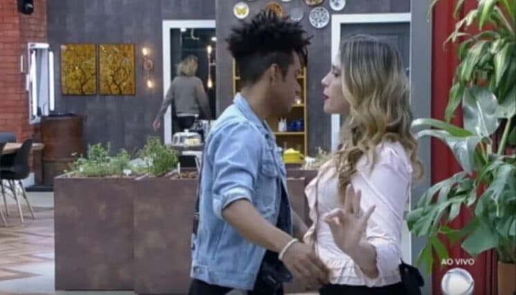 D'Black chega ao limite, se revolta e chama Nadja de víbora no Power Couple