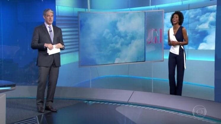 William Bonner brinca em interação com Maju no Jornal Nacional e divide a web