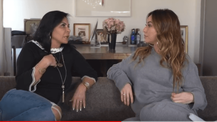 Gretchen dá conselhos para Sabrina Sato em entrevista