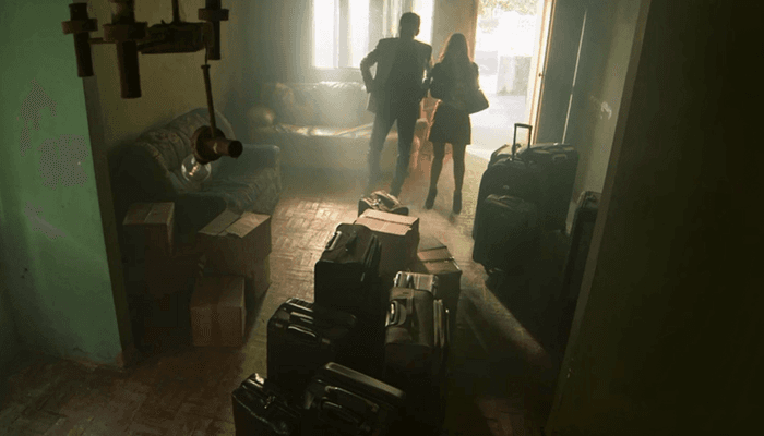 Roberval (Fabrício Boliveira) e Rochelle (Giovanna Lancellotti) em cena de Segundo Sol (Foto: Divulgação/Globo) Roberval (Fabrício Boliveira) e Rochelle (Giovanna Lancellotti) em cena de Segundo Sol (Foto: Divulgação/Globo)