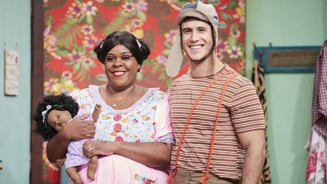 Elenco do Vai que Cola vestidos de personagens do Chaves (Foto: Divulgação/ Juliana Coutinho) Elenco do Vai que Cola vestidos de personagens do Chaves (Foto: Divulgação/ Juliana Coutinho)