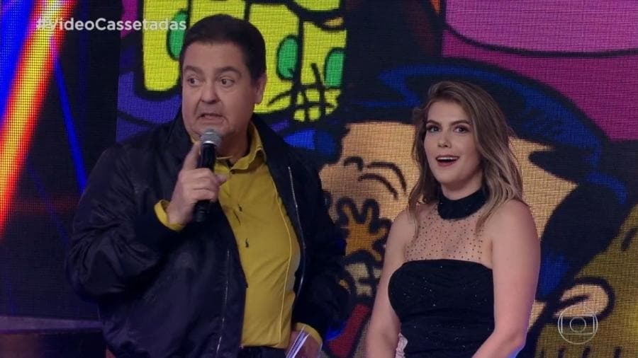 Faustão surpreendeu bailarina com pergunta sobre casamento com Lucas Veloso (Foto: Reprodução/Globo) Faustão surpreendeu bailarina com pergunta sobre casamento com Lucas Veloso (Foto: Reprodução/Globo)