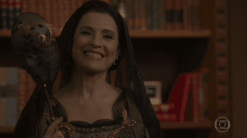 Natália do Vale (Lady Margareth) em cena de Orgulho e Paixão (Foto: Reprodução/Globo) Natália do Vale (Lady Margareth) em cena de Orgulho e Paixão (Foto: Reprodução/Globo)