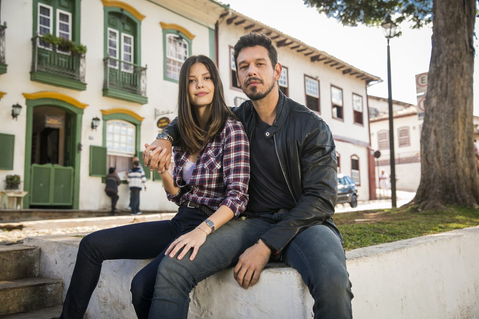 João Vicente de Castro e Vitória Strada caracterizados com seus personagens em Espelho da Vida (Foto: João Miguel Junior / Globo) João Vicente de Castro e Vitória Strada caracterizados com seus personagens em Espelho da Vida (Foto: João Miguel Junior / Globo)