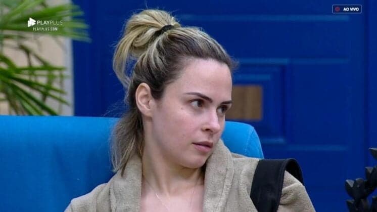 Ana Paula Renault detona Nadja e dispara: "Tem que voltar pra casa pra se tratar"