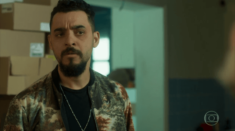 Barão (Rui Ricardo Diaz) em cena de O Tempo Não Para (Foto: Reprodução/Globo) Barão (Rui Ricardo Diaz) em cena de O Tempo Não Para (Foto: Reprodução/Globo)