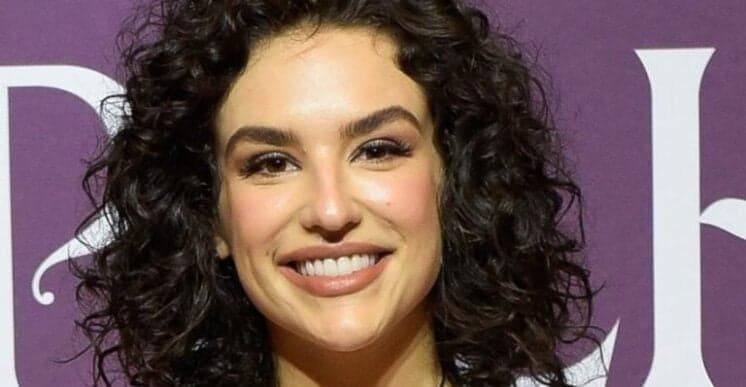 No ar em Espelho da Vida, Kéfera surpreende ao revelar que esteve em um relacionamento abusivo