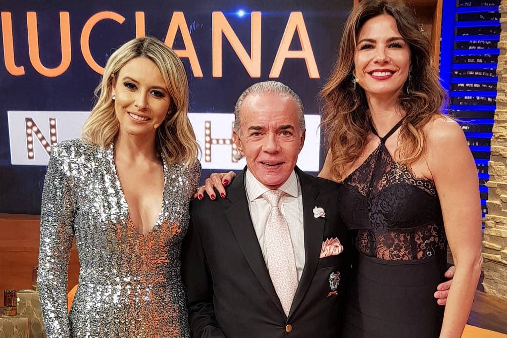 O socialite Chiquinho Scarpa com Luciana Gimenez e a namorada Luana Risério (Foto: Divulgação / RedeTV!) O socialite Chiquinho Scarpa com Luciana Gimenez e a namorada Luana Risério (Foto: Divulgação / RedeTV!)