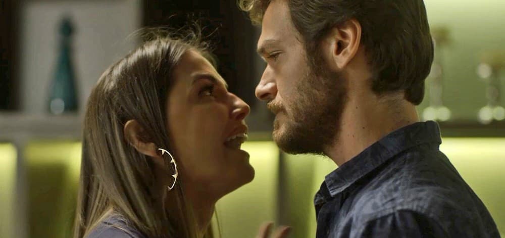 Karola e Beto em Segundo Sol (Foto: Divulgação) Karola e Beto em Segundo Sol (Foto: Divulgação)