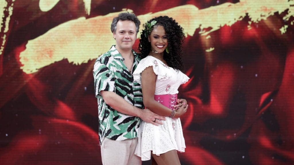 Dalton Mello e sua professora Brennda Martins.(FotoAlinne Tuffengdjian/ TV Globo) Dalton Mello e sua professora Brennda Martins.(FotoAlinne Tuffengdjian/ TV Globo)