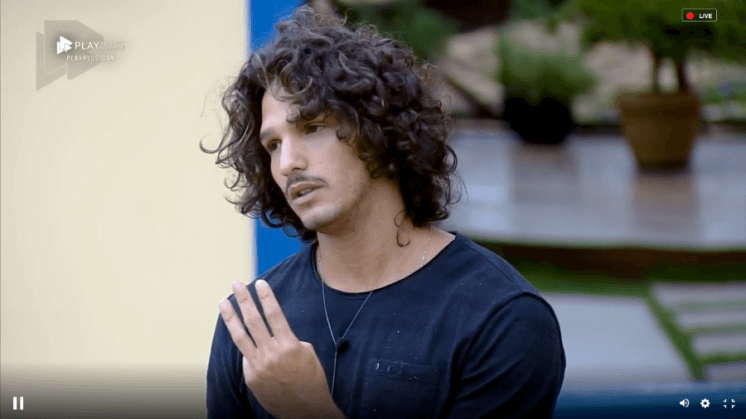 João Zoli se compara com Caique: " É a parada mais inacreditável, difícil e maneira que já vivi"