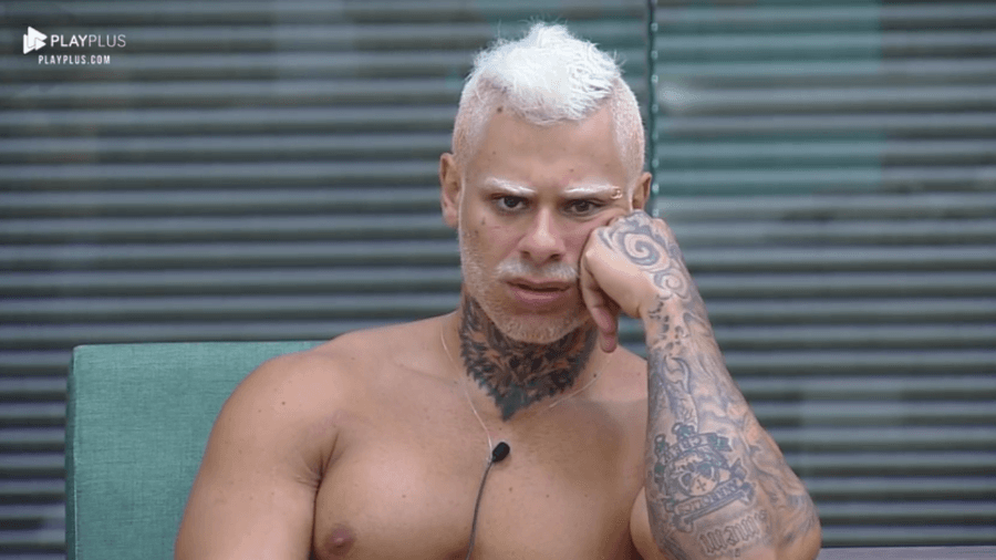 Léo Stronda falou o que pensa da roça com Rafael Ilha (Foto: Reprodução/PlayPlus) Léo Stronda falou o que pensa da roça com Rafael Ilha (Foto: Reprodução/PlayPlus)