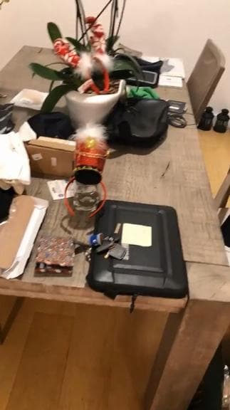 Lucas Jagger mostra a (bagunça) intimidade do seu apartamento em NY (Foto: Reprodução/ Instagram) Lucas Jagger mostra a (bagunça) intimidade do seu apartamento em NY (Foto: Reprodução/ Instagram)