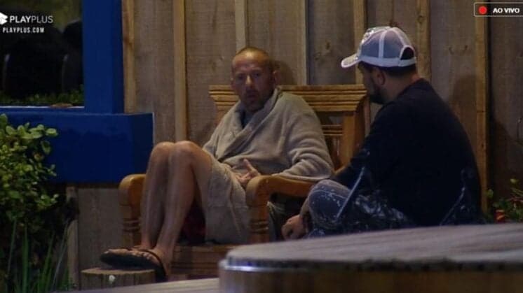 A Fazenda: grandes aliados, Rafael Ilha e Evandro combinam de votar um no outro