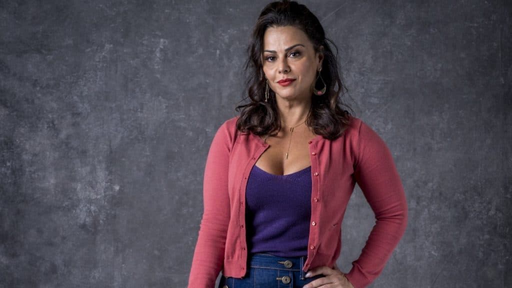 Neide (Viviane Araújo) em O Sétimo Guardião (Foto: Divulgação) Neide (Viviane Araújo) em O Sétimo Guardião (Foto: Divulgação)