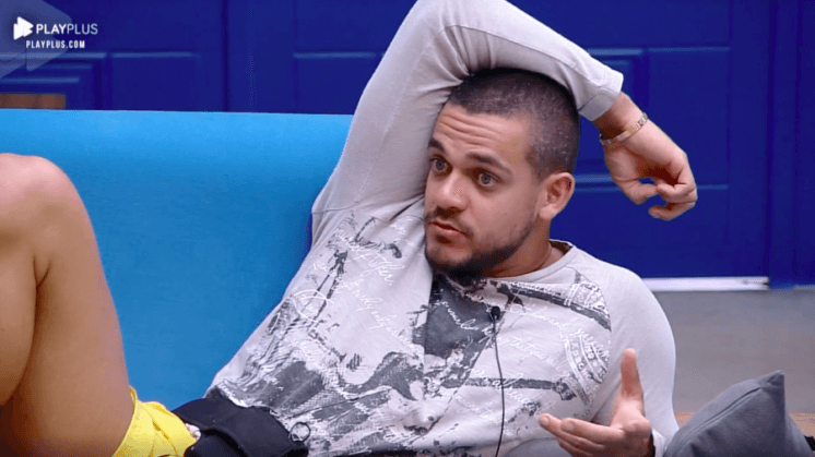 A Fazenda 10: Caique Aguiar abre o jogo, diz o motivo de estar no reality e choca com sinceridade