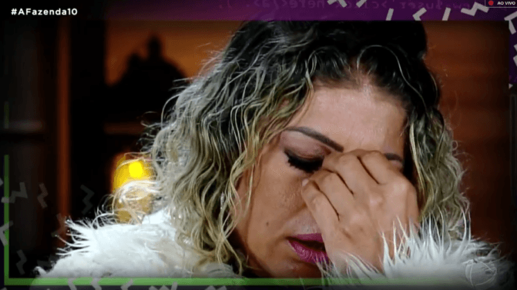 Após expulsão de Catia Paganote, RecordTV expõe reação da ex-paquita e atitude surpreende