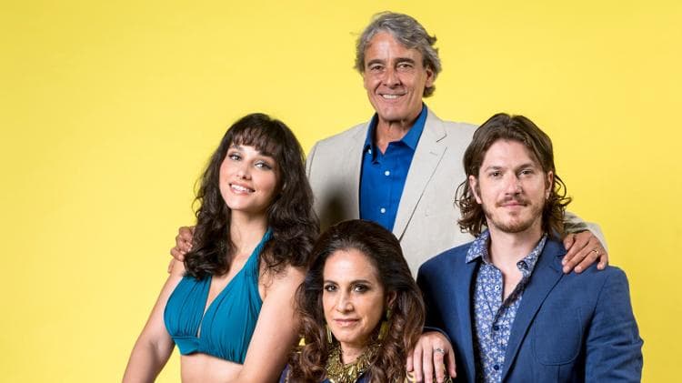 Globo ousa e faz referência ao SBT em abertura de nova novela