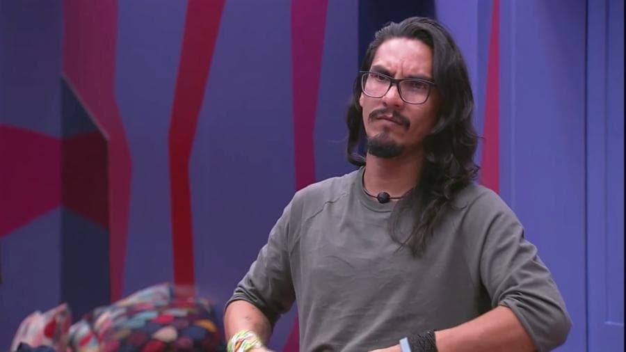 BBB19: Vanderson não se controla e dispara para Rízia: "Dói muito? Ser falsa assim"
