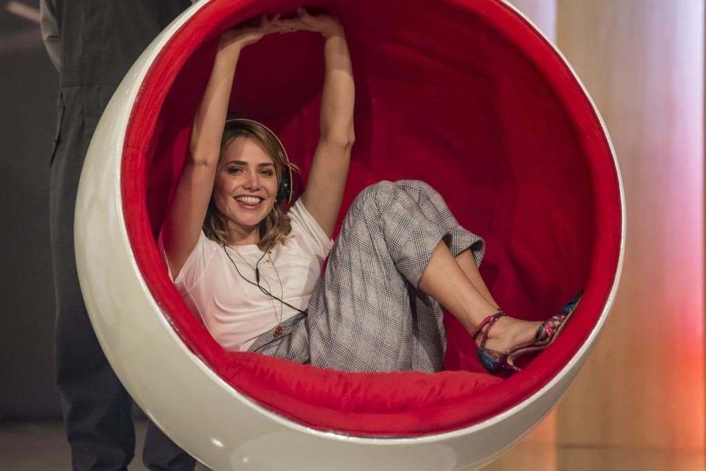Letícia Colin quebra silêncio e confirma boatos que ela estaria grávida: "Multiplique"