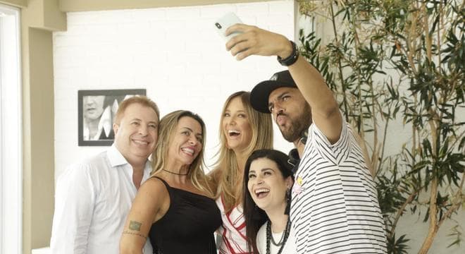 Ticiane Pinheiro comanda o Troca de Esposas Ticiane Pinheiro comanda o Troca de Esposas