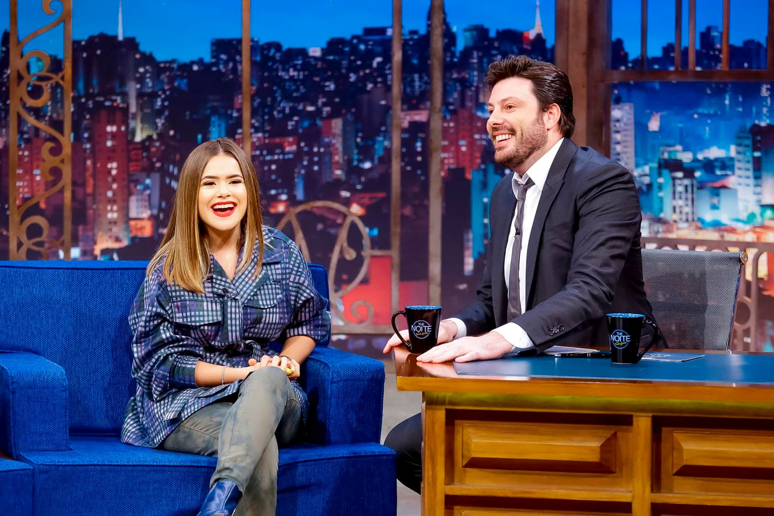 Maisa Silva no The Noite, com Danilo Gentili (Foto: Divulgação) Maisa Silva no The Noite, com Danilo Gentili (Foto: Divulgação)