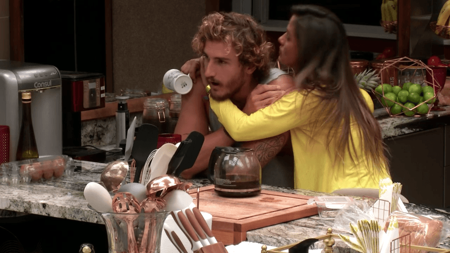 Alan e Carol Peixinho no BBB19 (foto: Divulgação) Alan e Carol Peixinho no BBB19 (foto: Divulgação)