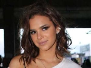 Bruna Marquezine mandou recado para ex de Neymar, Carol Dantas (Foto: Reprodução) Bruna Marquezine mandou recado para ex de Neymar, Carol Dantas (Foto: Reprodução)