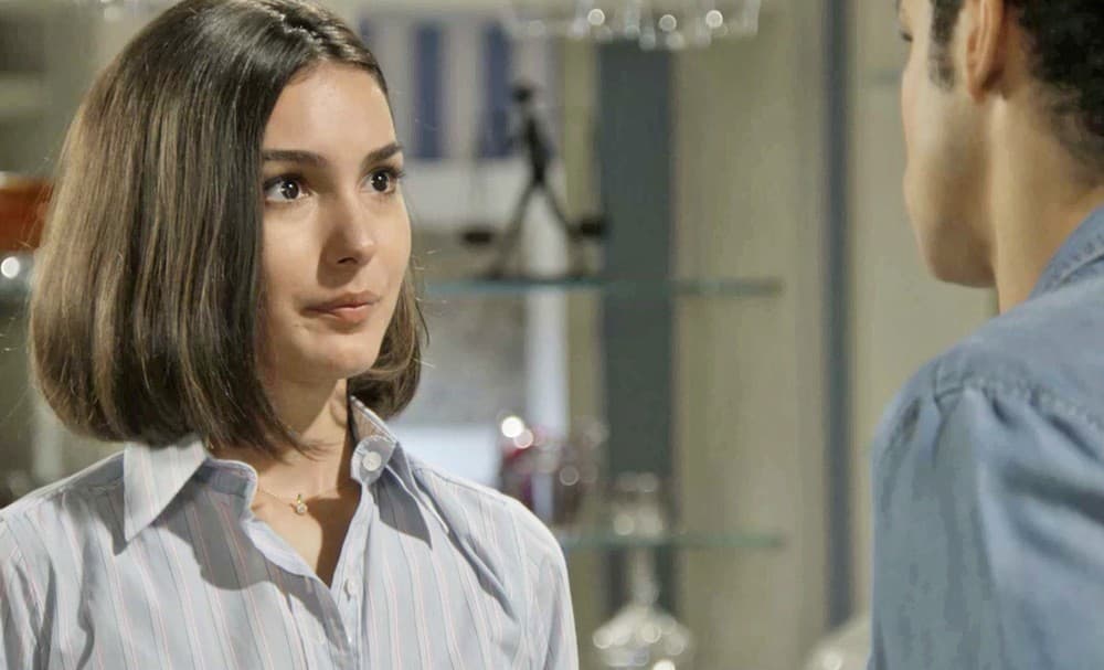 Larissa admite paixão em Verão 90 Larissa admite paixão em Verão 90