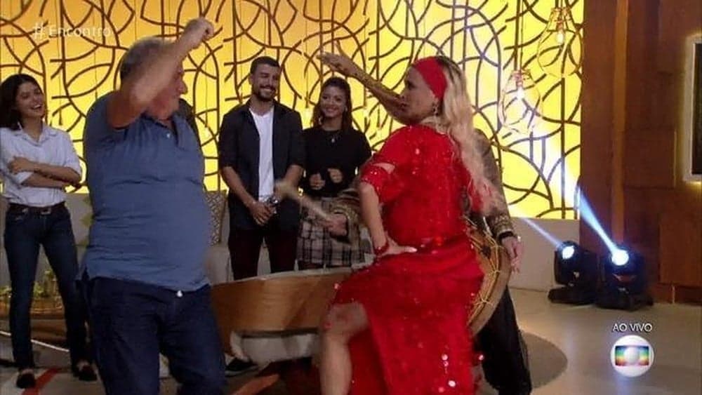 Pai do ator dançou ao vivo na Globo (Foto: Reprodução) Pai do ator dançou ao vivo na Globo (Foto: Reprodução)