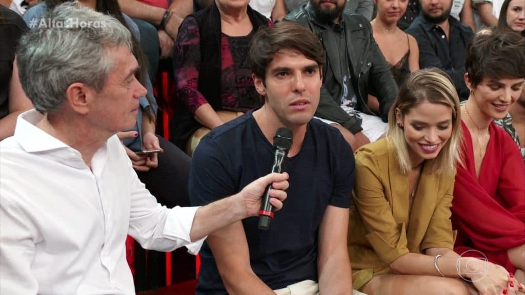 Kaká revela relação inédita com Sandy e Junior e faz pedido a Xororó