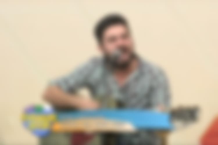 Cantor sertanejo tenta ultrapassar carreta, sofre grave acidente de carro, que acaba em morte e deixa alguns feridos na BR 135