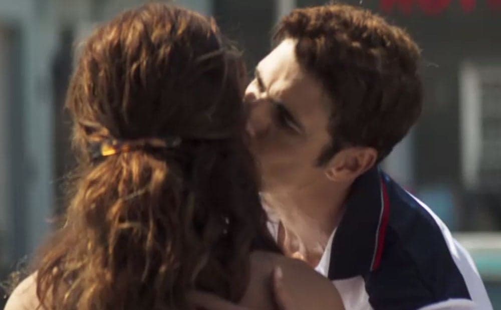Régis beijando Maria da Paz em A Dona do Pedaço da Globo Régis beijando Maria da Paz em A Dona do Pedaço da Globo