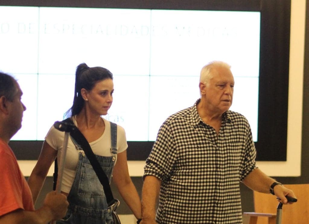 adriane galisteu, O ator Antônio Fagundes com a nova namorada. (Imagem: Barbara Adão/ AgNews) adriane galisteu, O ator Antônio Fagundes com a nova namorada. (Imagem: Barbara Adão/ AgNews)