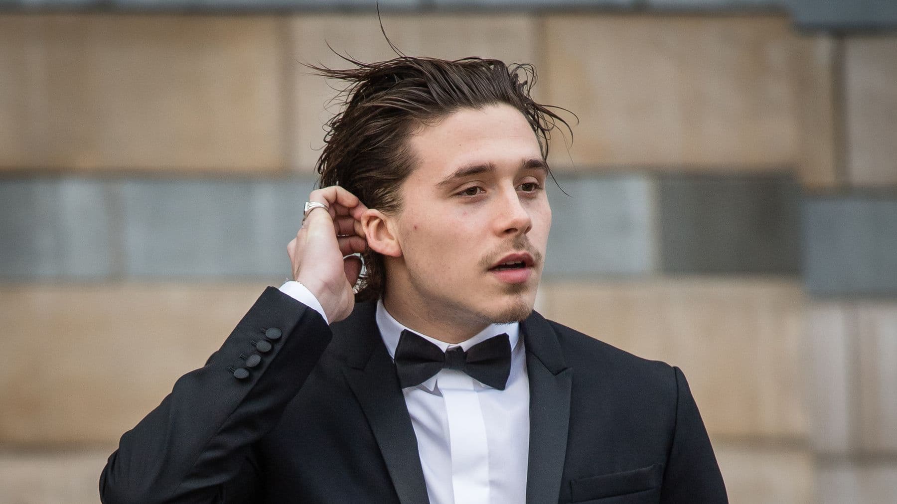 O modelo Brooklyn Beckham comete um erro em seu Instagram (Foto: Reprodução) O modelo Brooklyn Beckham comete um erro em seu Instagram (Foto: Reprodução)