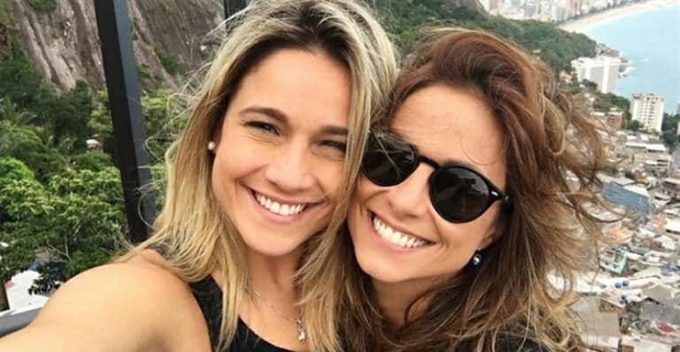 Fernanda Gentil é flagrada com Priscila Montandon