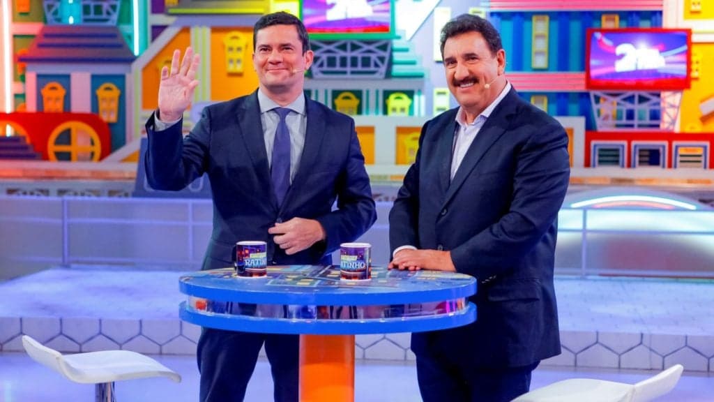Ratinho passa dos limites, é detonado por defender Bolsonaro e espalhar notícia terrível sobre Jean Wyllys