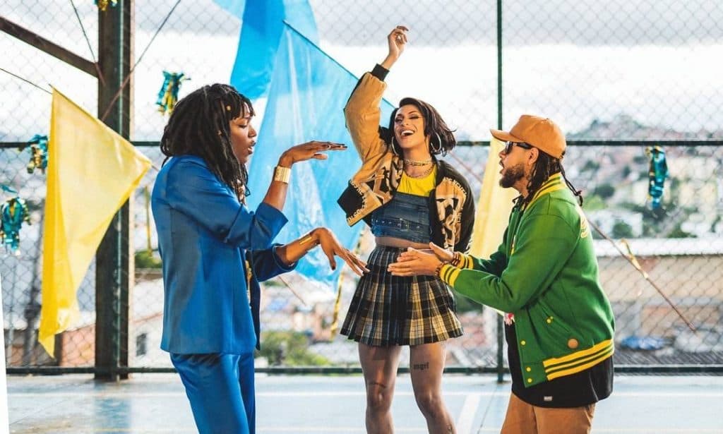 Emicida tem homofobia escancarada após música com Pabllo Vittar e pede desculpas publicamente
