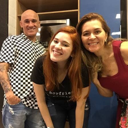 Ana Clara com os pais Aryton e Eva Foto: Reprodução/Instagram Ana Clara com os pais Aryton e Eva Foto: Reprodução/Instagram