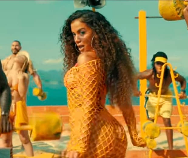 Anitta tem segredo relevado e ator afirma envolvimento amoroso com funkeira