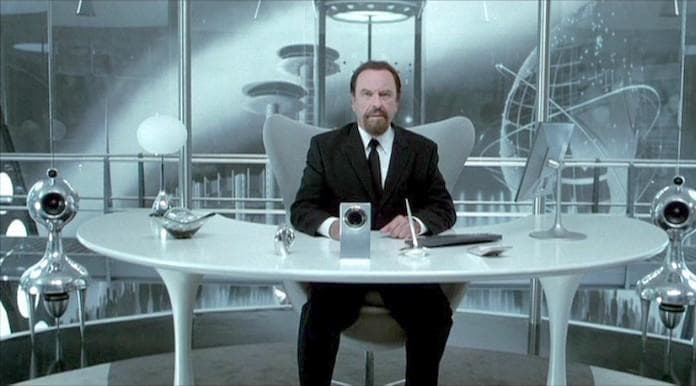 O filme Homens de Preto foi um dos quais Rip Torn mais se destacou e sua carreira; Ele se destacou também com o personagem Arthur em outra produção O filme Homens de Preto foi um dos quais Rip Torn mais se destacou e sua carreira; Ele se destacou também com o personagem Arthur em outra produção