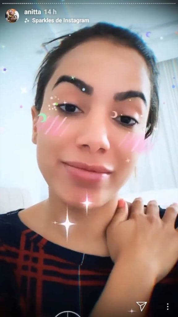 "Fico feliz quando isso acontece", polemiza Anitta quando fã não reconheceu Neymar "Fico feliz quando isso acontece", polemiza Anitta quando fã não reconheceu Neymar